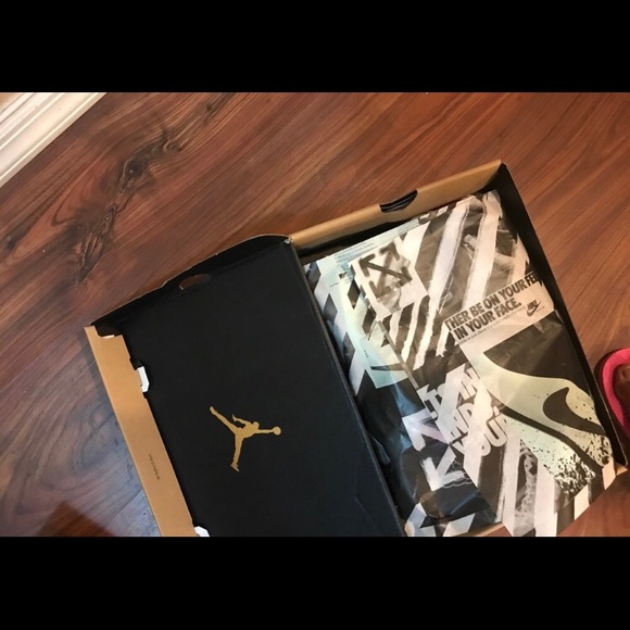 Jordan 1 off white - Picture 2 of 3
